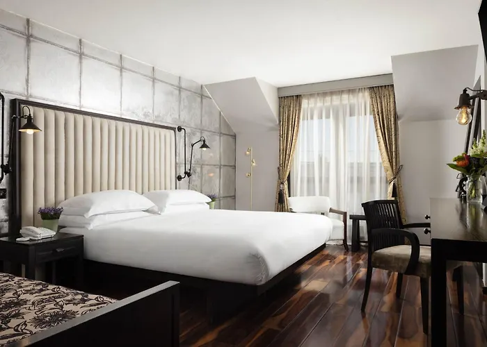 The Twelve Hotel